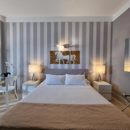 Nocleg ze śniadaniem Centro Luxury 3*