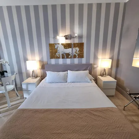 Centro Luxury 3*