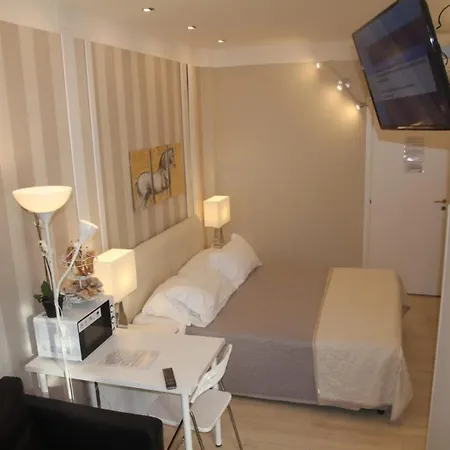 Centro Luxury 4*