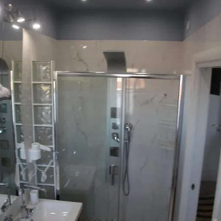 Centro Luxury Couette-café 4*