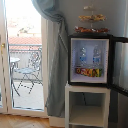 Centro Luxury Bed & Breakfast 4*